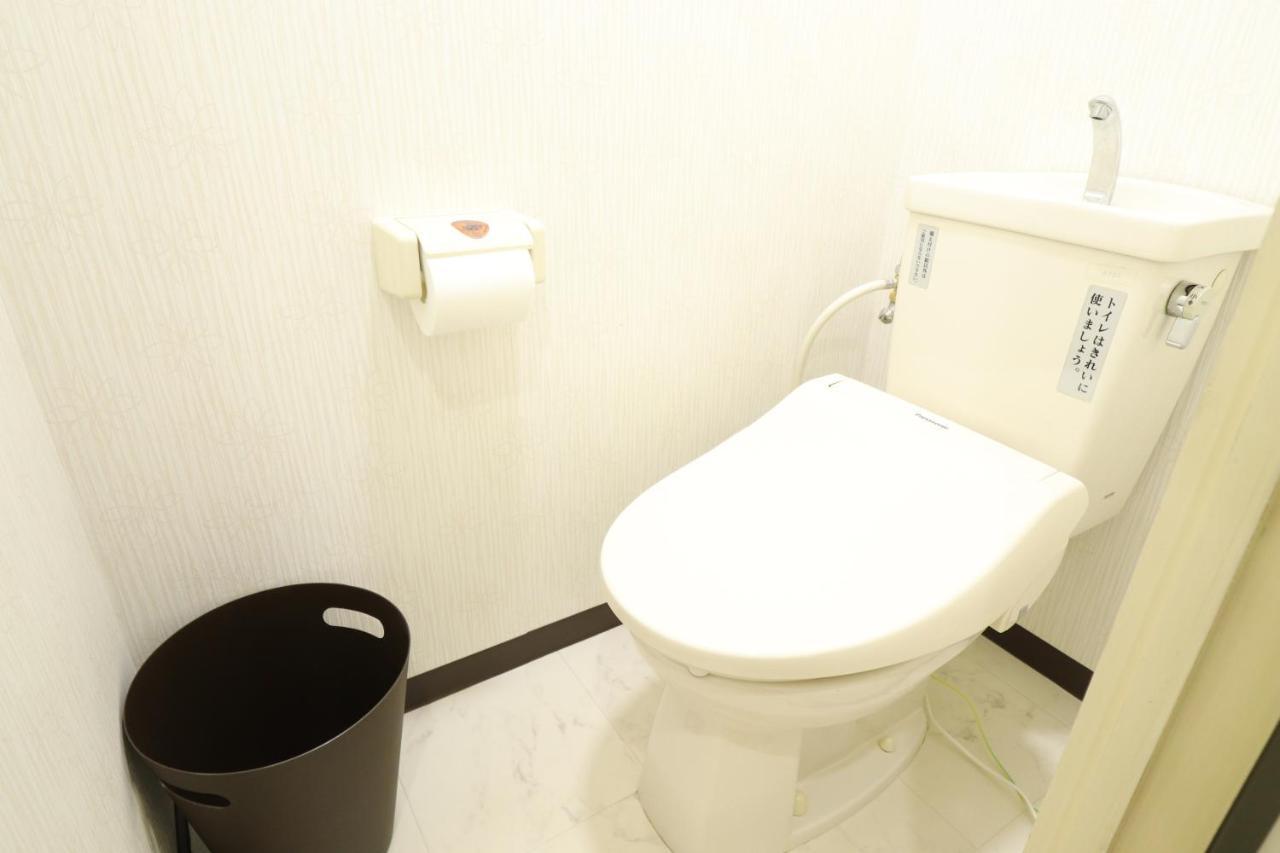 Ferienwohnung Court Saiwaicho Ōsaka Exterior foto